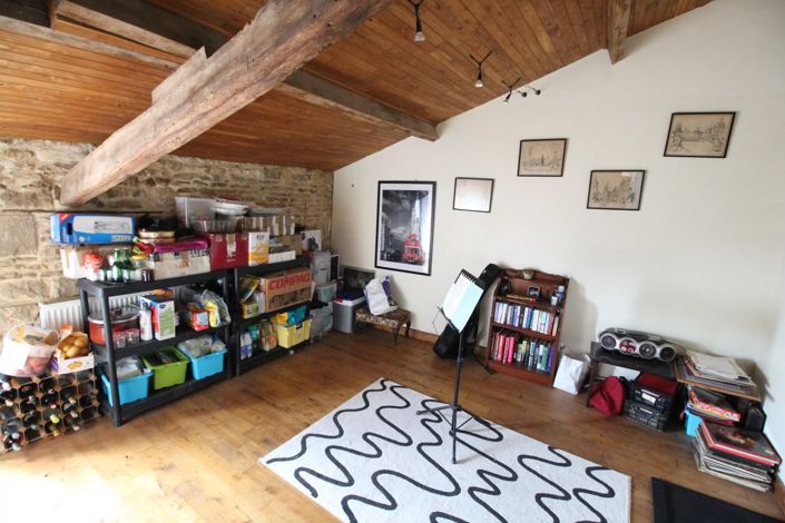 Image No.10-7 Bed House for sale