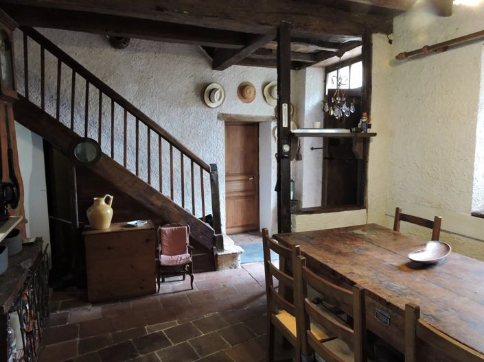 Image No.14-6 Bed House for sale