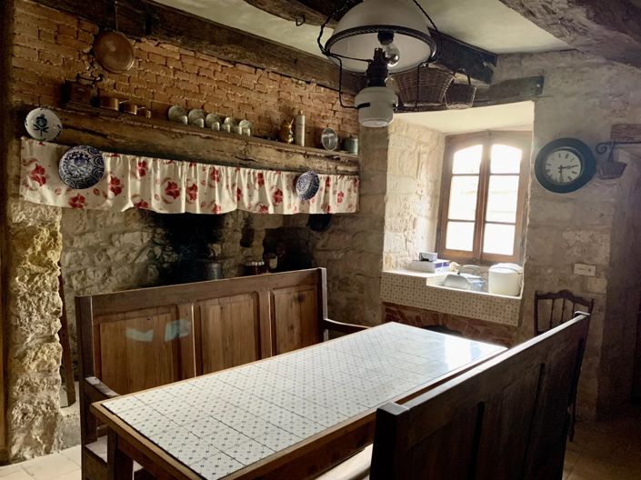 Image No.6-6 Bed House for sale