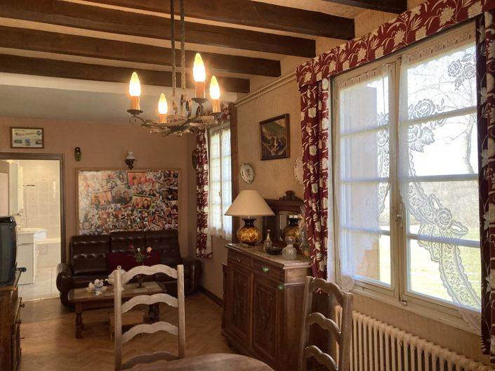 Image No.8-2 Bed House for sale