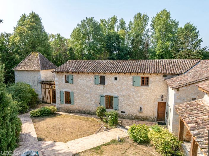 Image No.1-11 Bed House for sale
