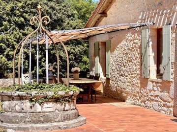 b33092500de3e05569f6777d3ca93cf7998363bbb7192