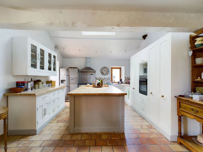 Image No.8-11 Bed House for sale