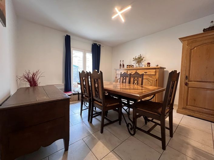 Image No.7-3 Bed House for sale