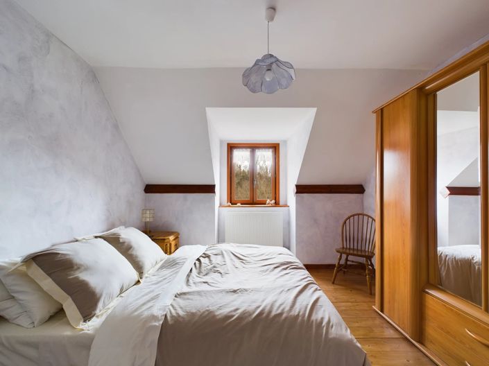 Image No.10-4 Bed House for sale