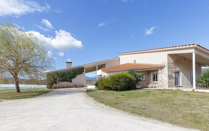 Image No.3-3 Bed House for sale