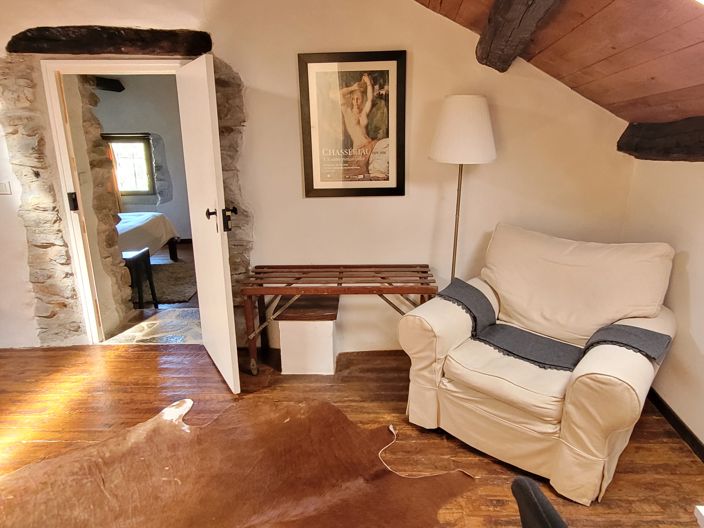 Image No.4-5 Bed House for sale