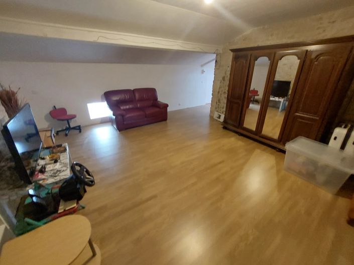 Image No.12-3 Bed House for sale