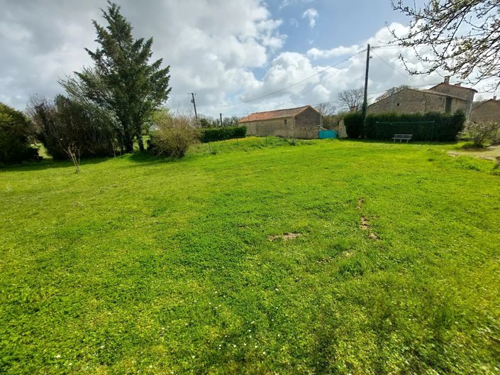 Image No.14-3 Bed House for sale