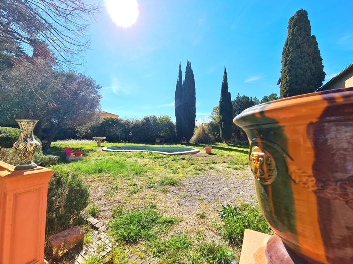 Image No.13-6 Bed House for sale