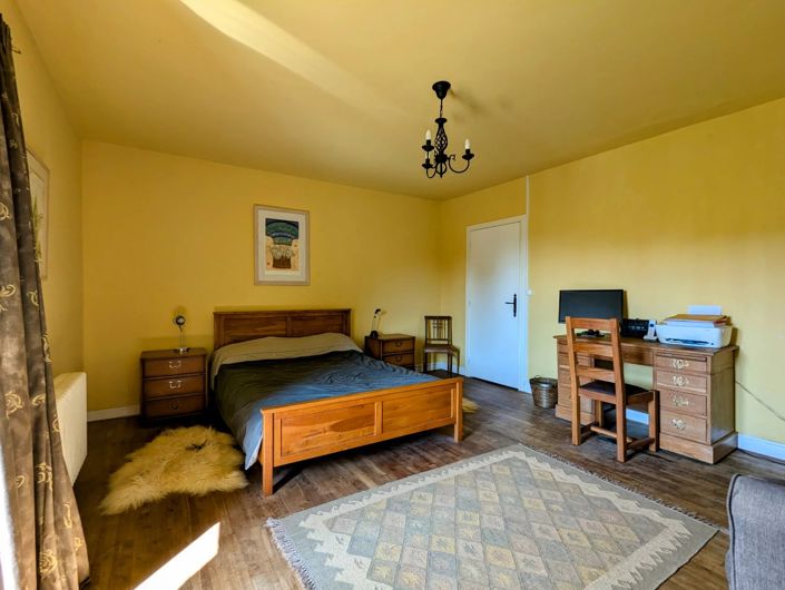 Image No.9-3 Bed House for sale