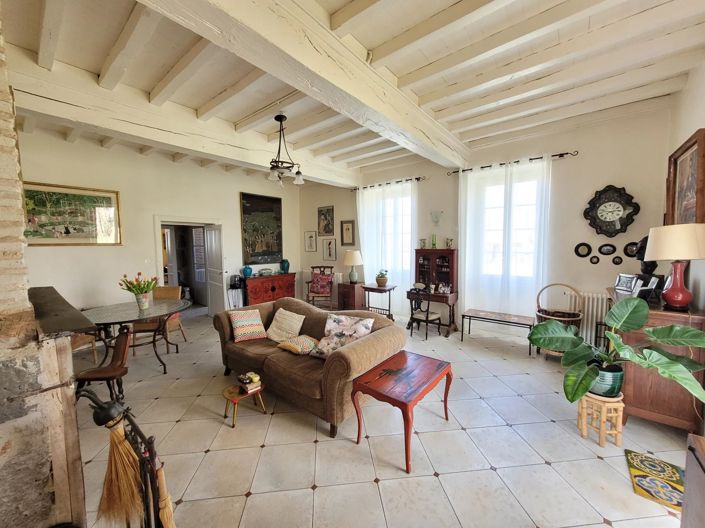 Image No.6-7 Bed House for sale
