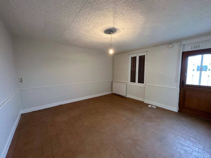 Image No.3-3 Bed House for sale