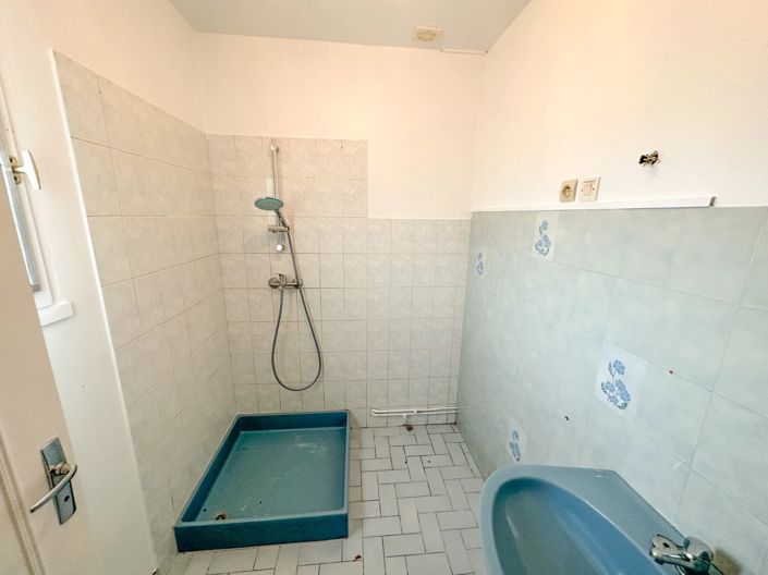 Image No.6-3 Bed House for sale