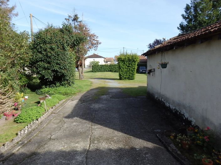Image No.13-2 Bed House for sale