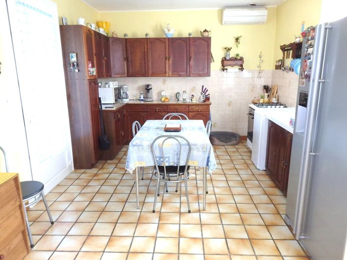 Image No.5-2 Bed House for sale