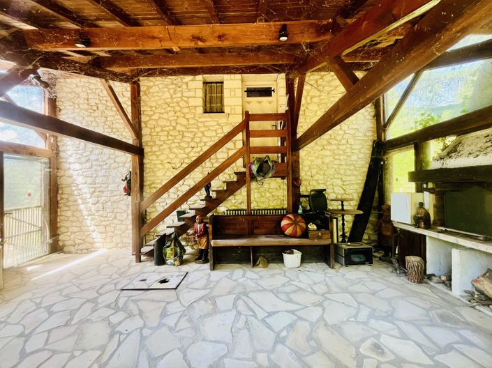 Image No.12-4 Bed House for sale