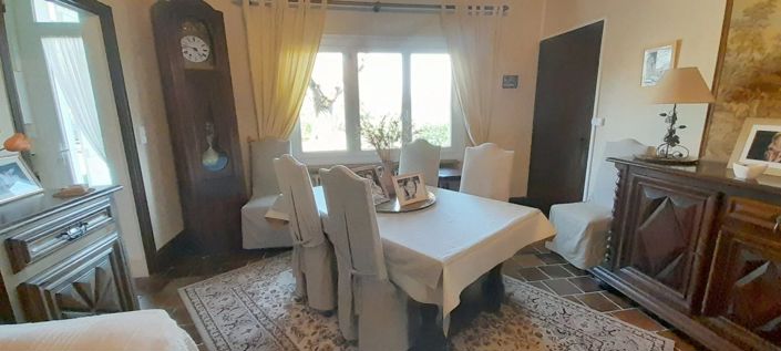 Image No.6-7 Bed House for sale