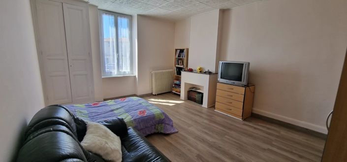 Image No.10-5 Bed Village House for sale