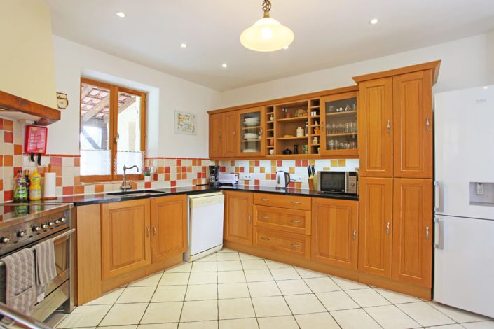 Image No.5-4 Bed House for sale