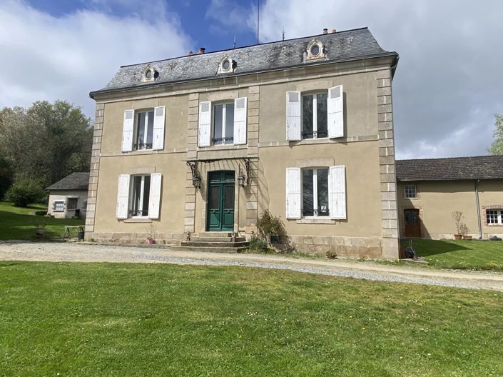 Image No.1-Maison de 9 chambres à vendre à Bersac-sur-Rivalier