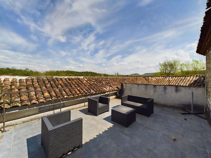 Image No.15-15 Bed House for sale