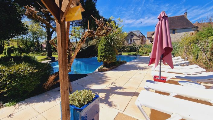 Image No.6-17 Bed Commercial for sale