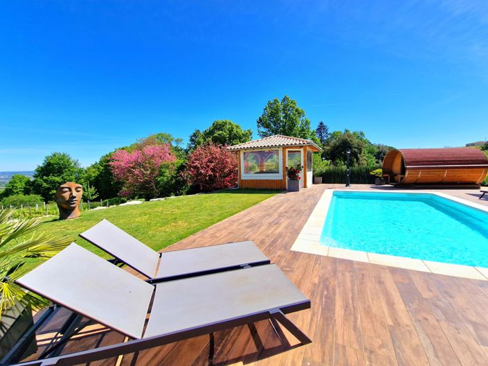 Image No.1-3 Bed House for sale