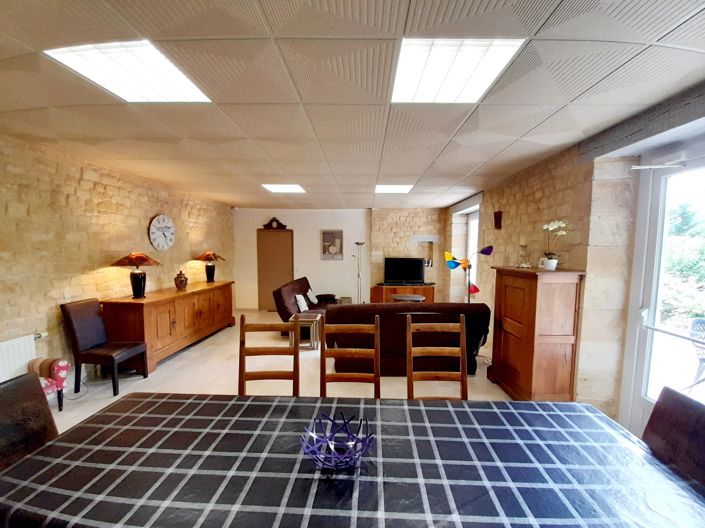 Image No.11-5 Bed House for sale