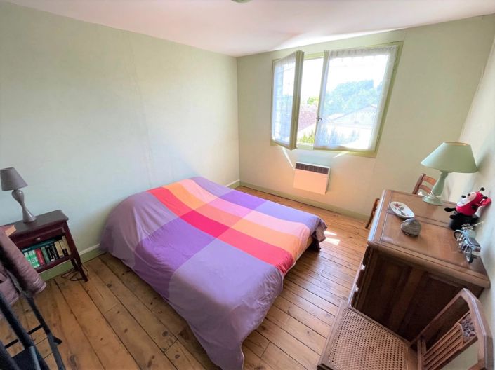 Image No.11-9 Bed Village House for sale