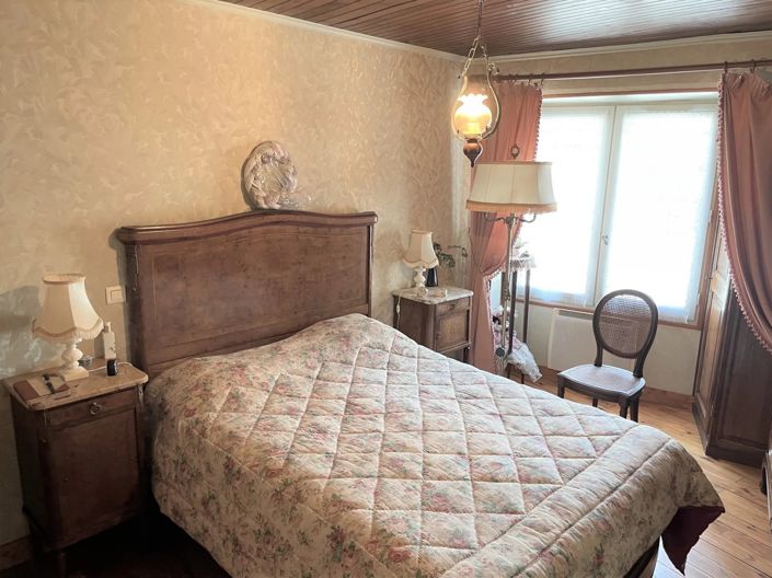 Image No.9-9 Bed Village House for sale