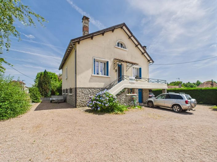 Image No.1-4 Bed House for sale