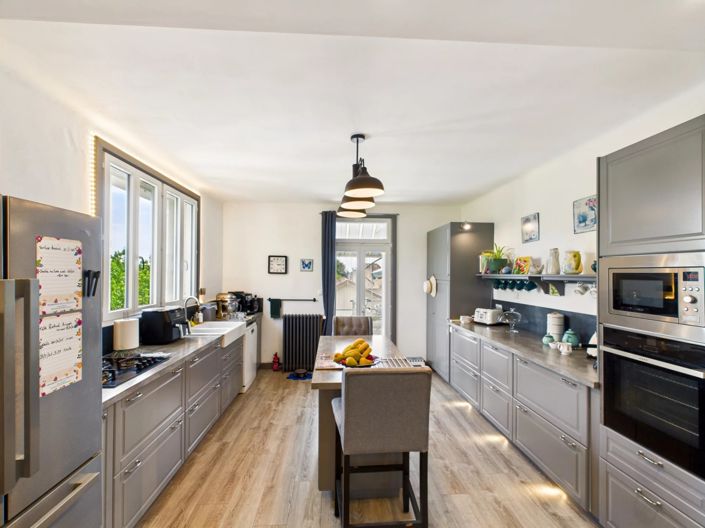 Image No.3-4 Bed House for sale