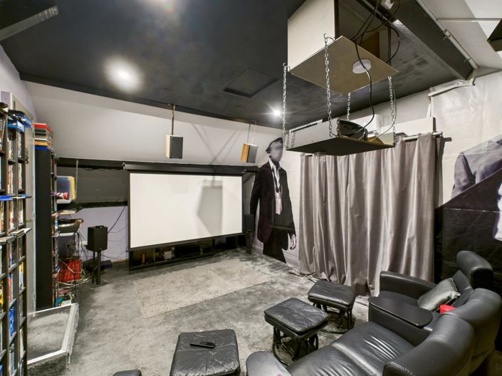 Image No.6-4 Bed House for sale