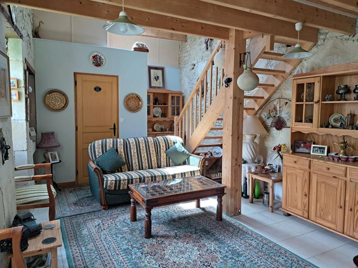 Image No.11-3 Bed House for sale