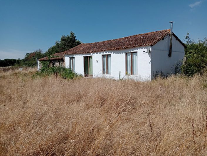 Image No.1-2 Bed House for sale