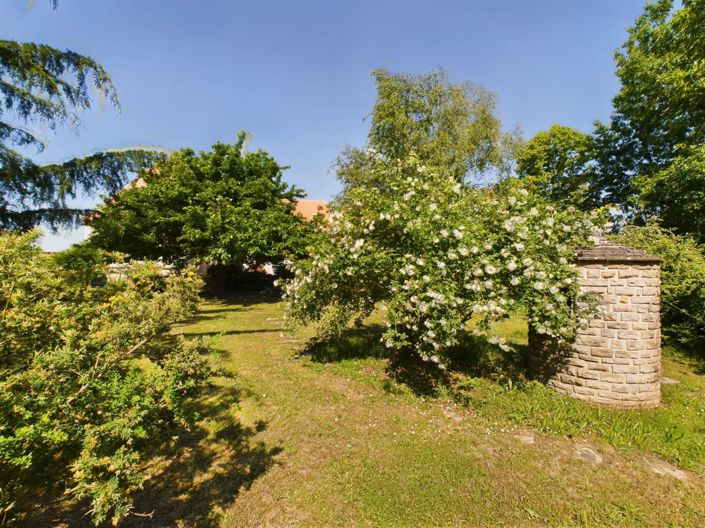 Image No.2-4 Bed House for sale