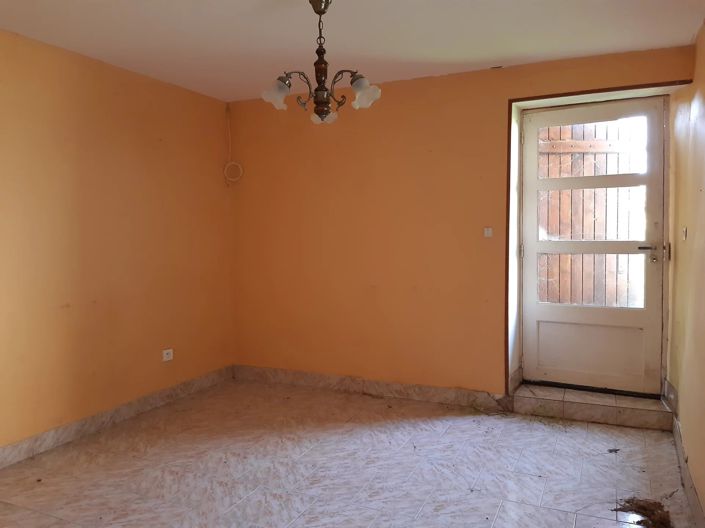 Image No.6-1 Bed Village House for sale