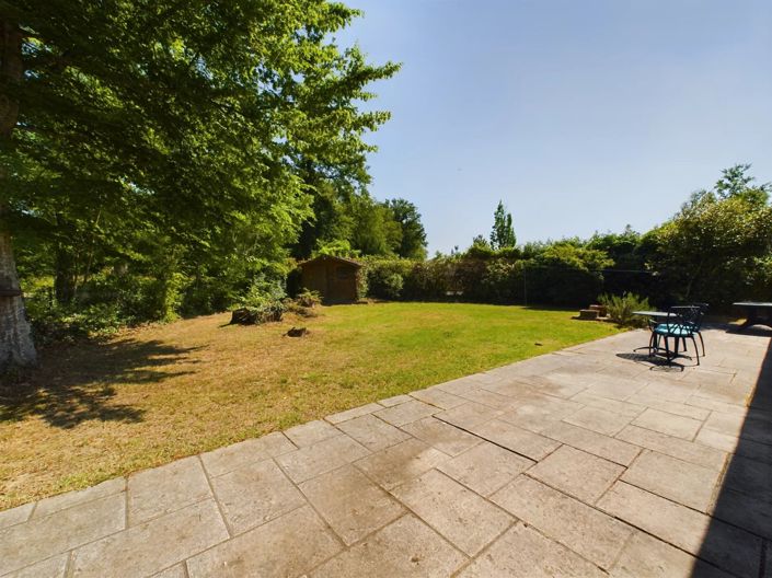 Image No.11-3 Bed House for sale