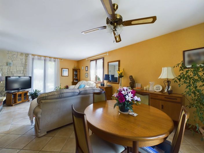 Image No.6-3 Bed House for sale