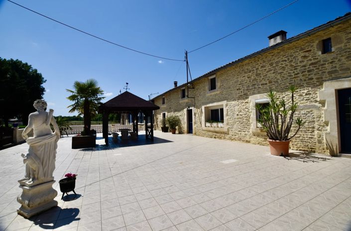 Image No.13-7 Bed Village House for sale