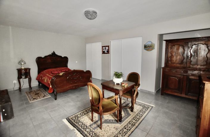 Image No.6-7 Bed Village House for sale