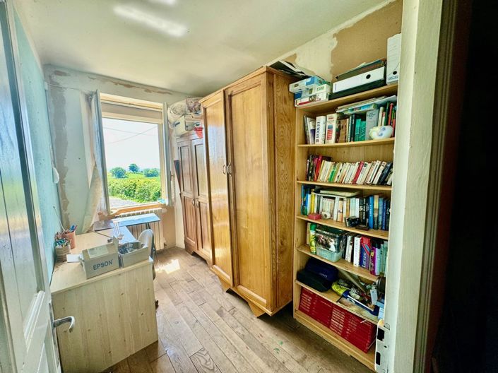 Image No.10-4 Bed House for sale