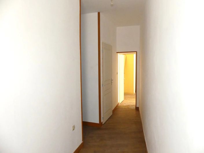 Image No.15-3 Bed House for sale