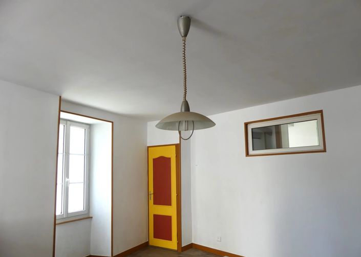 Image No.6-3 Bed House for sale