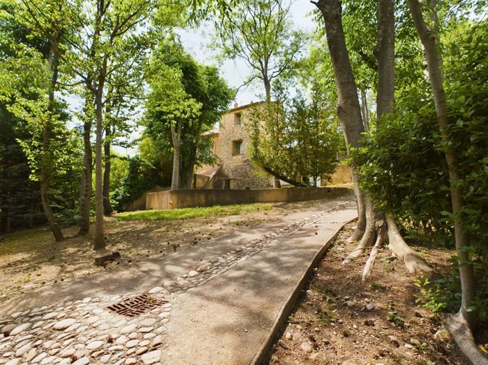 Image No.6-Maison de 9 chambres à vendre à Cadenet