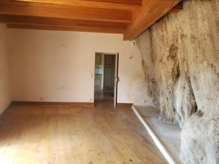 Image No.8-2 Bed Village House for sale