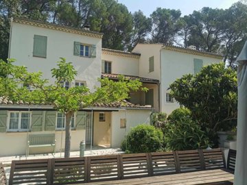 1 - Lorgues, House