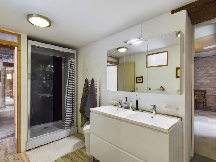 Image No.6-2 Bed House for sale