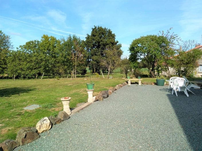 Image No.15-4 Bed House for sale